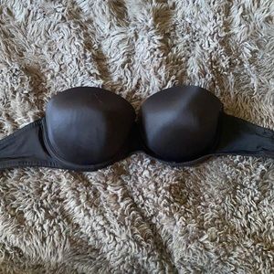 VS Strapless Push-Up Bra